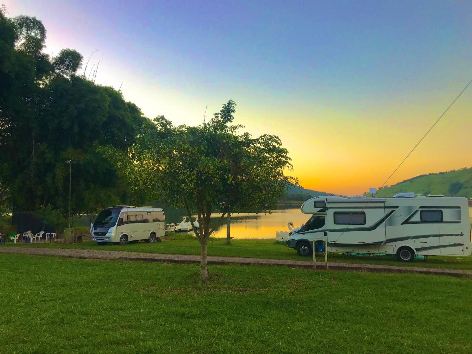 Pousada E Camping Recanto Da Praia Capitolio Luaran gambar